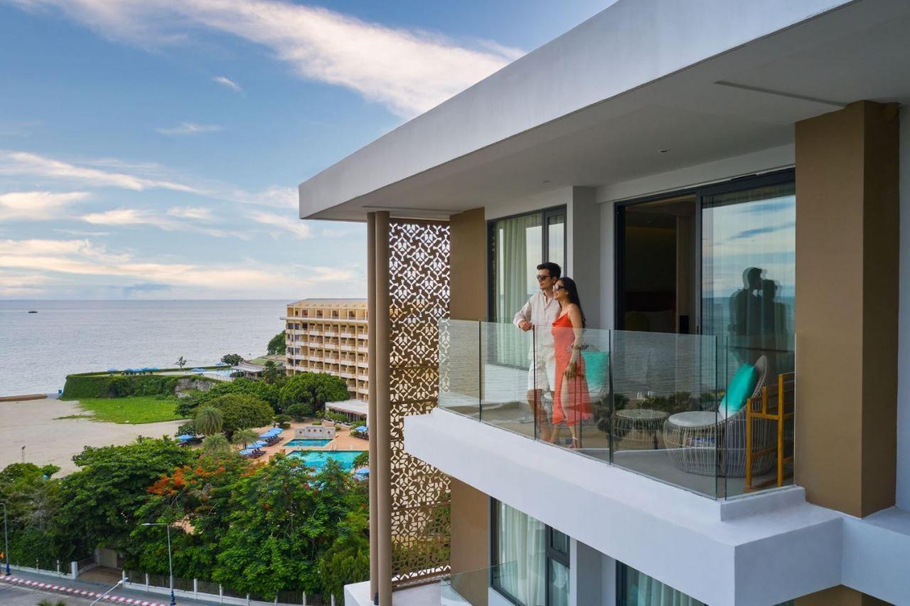 Amari Pattaya Hotel Exterior foto The Bayview Suites