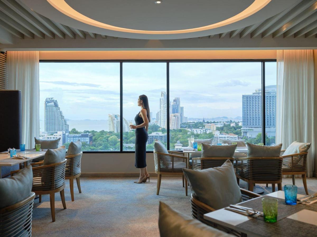 Amari Pattaya Hotel Exterior foto The Club at U Sathorn