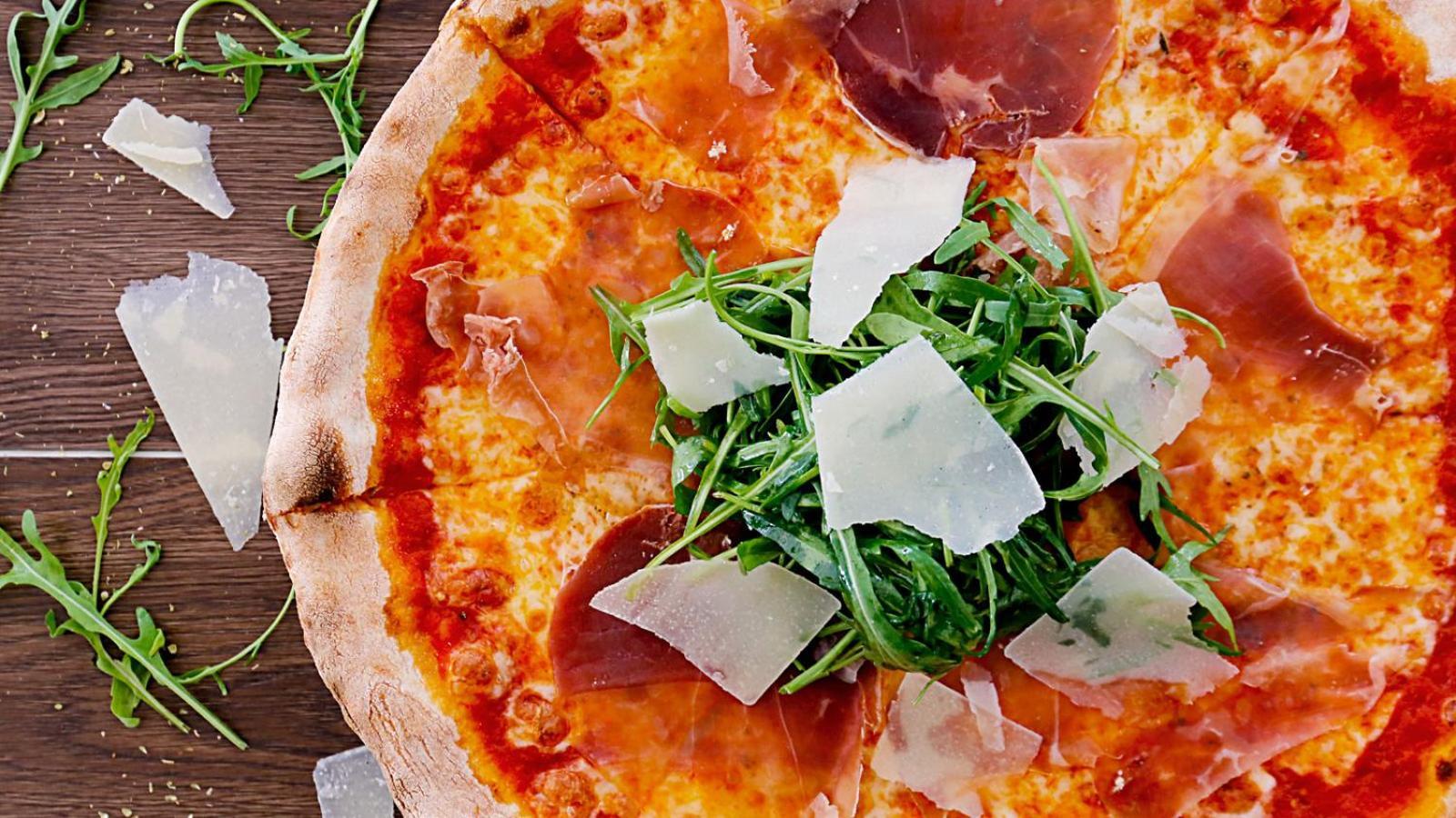 Amari Pattaya Hotel Exterior foto Parmigiano-Reggiano on a pizza